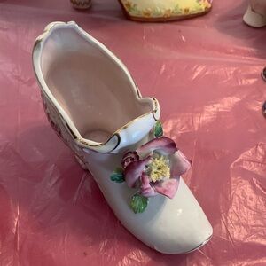 Vintage porcelain planter shoe